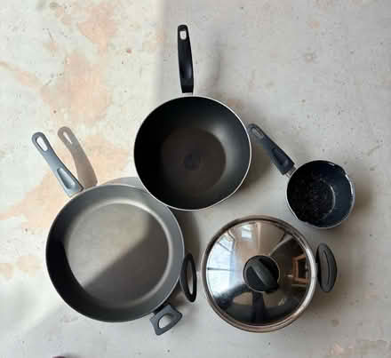 Photo of free Pans, frying pan and wok (Chessington KT9) #1