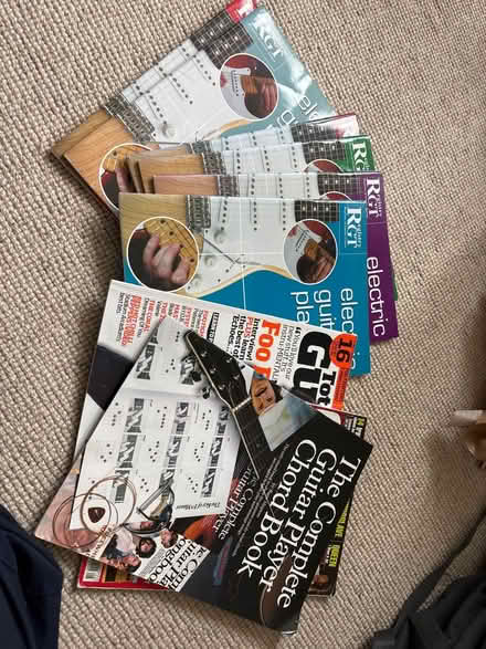 Photo of free Guitar learning books and magazines (BR3) #1