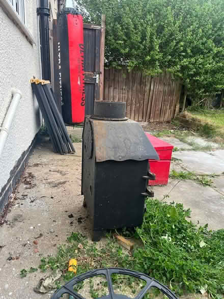 Photo of free Cast iron burner (LE13 0QW) #4