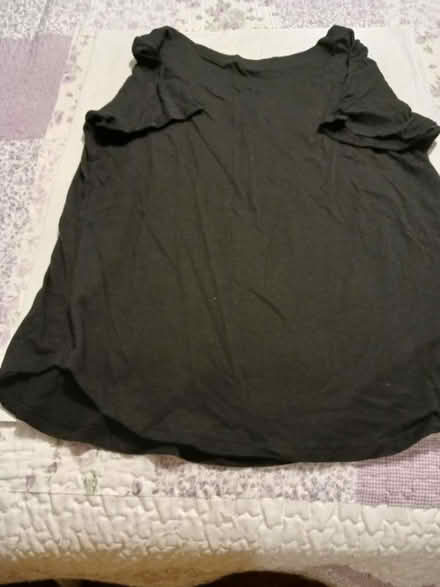 Photo of free clothing (60th cedar ave 19143) #4