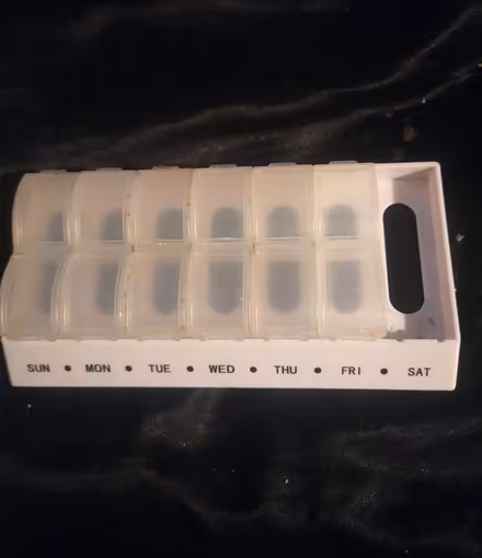 Photo of Tablet organiser (Parkstone BH14) #1