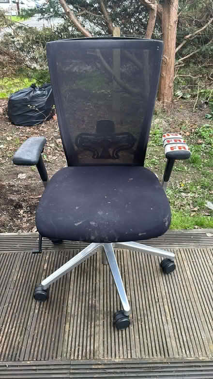 Photo of free Chair (Southborough TN4) #1