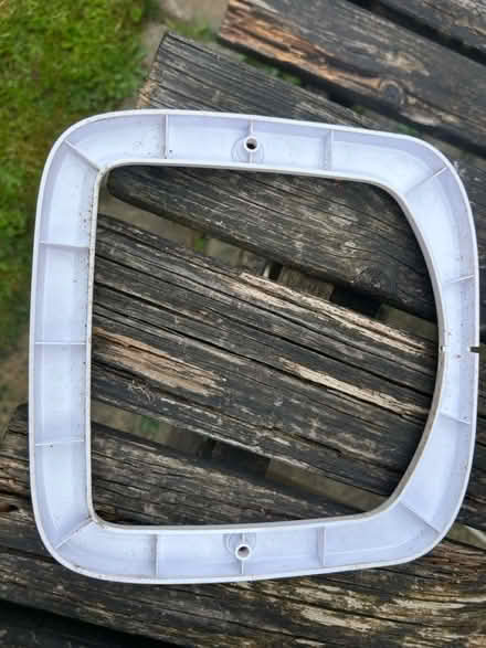 Photo of free Manual cat flap (AL3 near Waitrose) #3