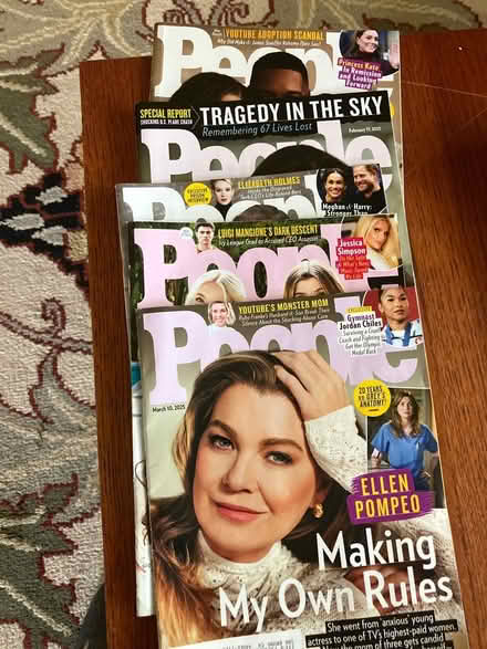 Photo of free People magazines (Piedmont) #1