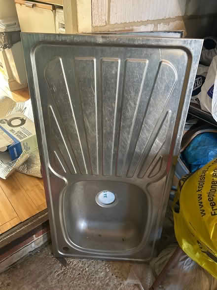 Photo of free Folding sink (Mitcham) #1