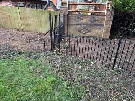 Photo of free Fence needs to be dismantled (CR0 5DY) #3