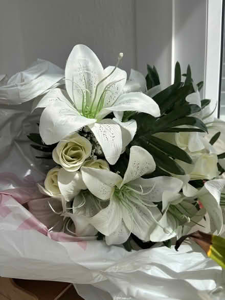 Photo of free Faux flowers arrangement (Newbury park) #1