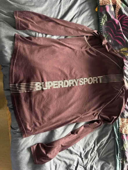 Photo of free Long sleeve t-shirt (Wilmslow SK9) #2