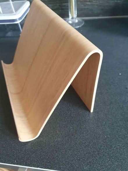 Photo of free Netbook/ mobile/ book stand (Sinfin DE24) #2