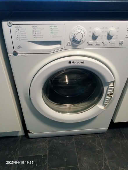 Photo of free Hotpoint washing machine (PR2 Preston) #1