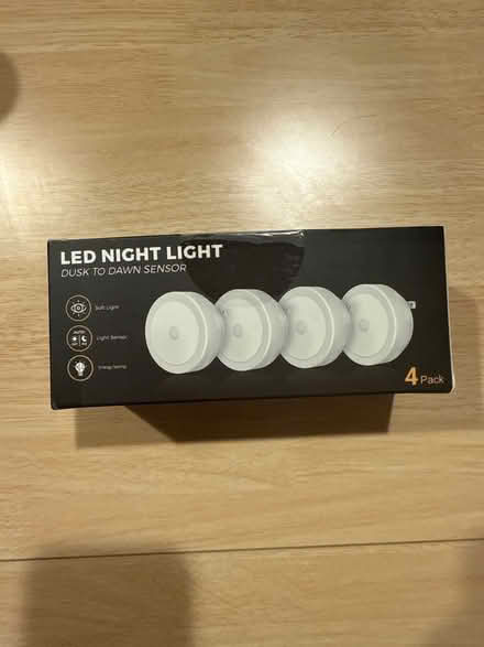Photo of free LED automatic dimming night lights (Newtonville) #1
