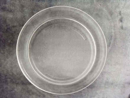 Photo of free 29.5cm Microwave Oven Glass Turntable Plate And Turntable Ri (Gidlow WN6) #1