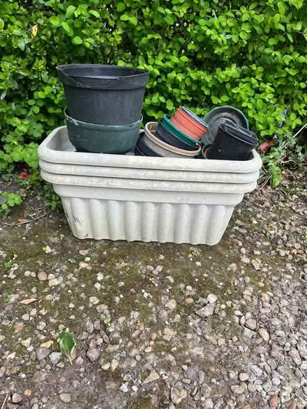 Photo of free pots and troughs (Harwell OX11) #1