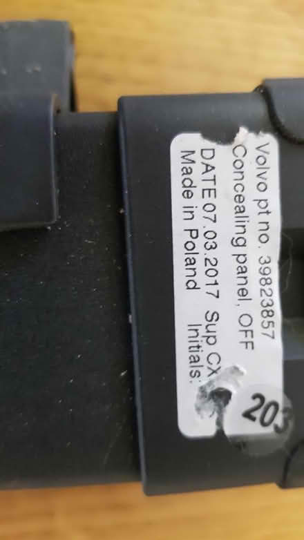 Photo of free Volvo luggage concealing blind (Kettleshulme SK23) #1