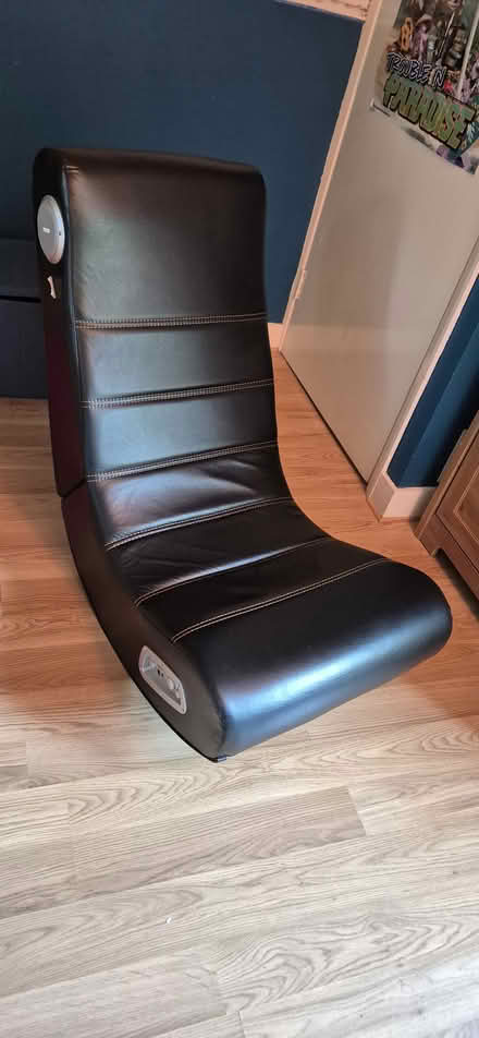 Photo of free Folding rocking gaming chair (Maidstone prison) #1