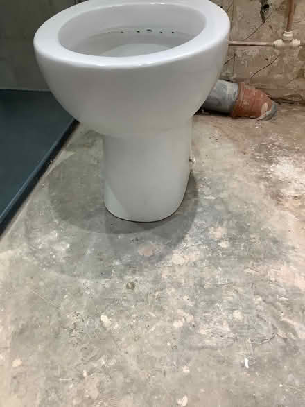 Photo of free Toilet & cistern (Abington) #3