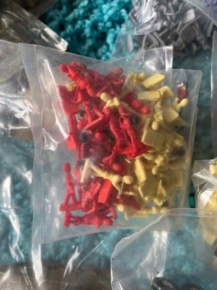 Photo of free Various Airfix toy soldiers (Hook KT9) #2