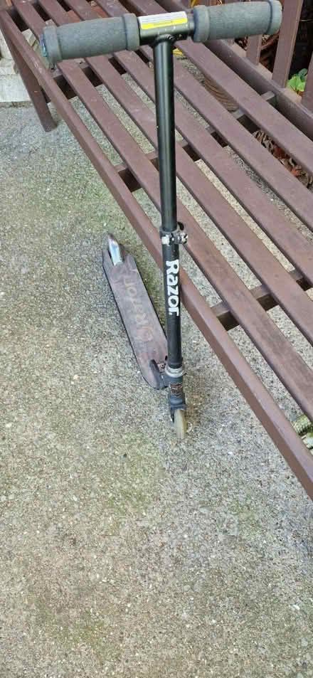 Photo of free Razor child's scooter (TA6 6DN) #2