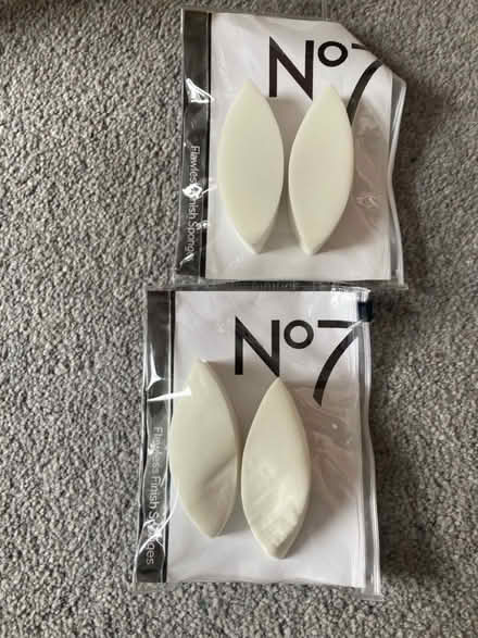 Photo of free No7 makeup sponges (Tettenhall WV6) #1