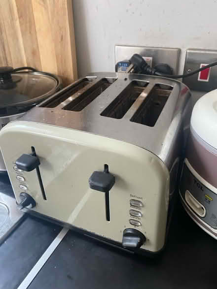 Photo of free Toaster (half works!) (Headingley LS4) #1