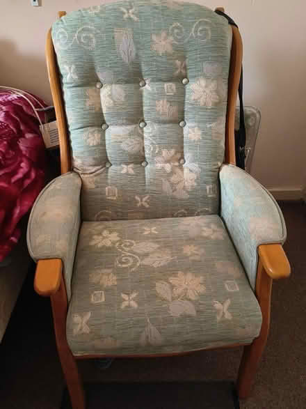 Photo of free Sofa Set (W6) #3