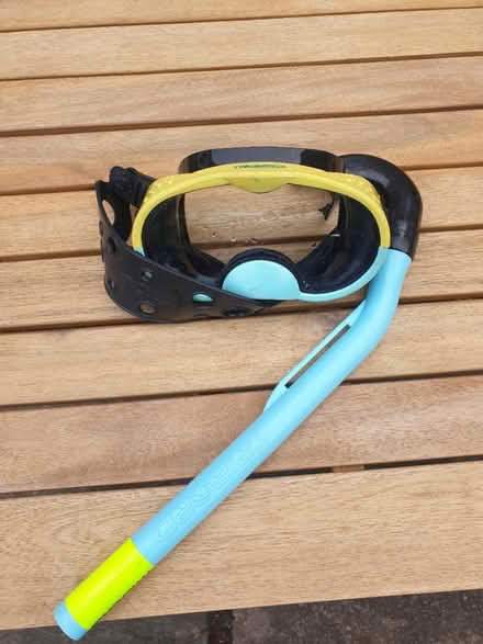 Photo of free Child's mask and snorkel (Brooklands M33) #1