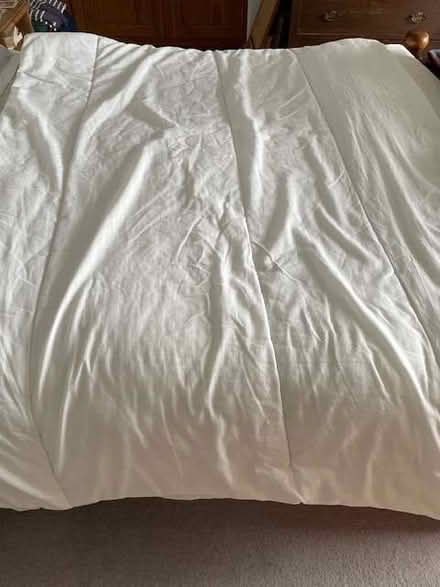 Photo of free Lightly used single duvet (Tideswell SK17) #1