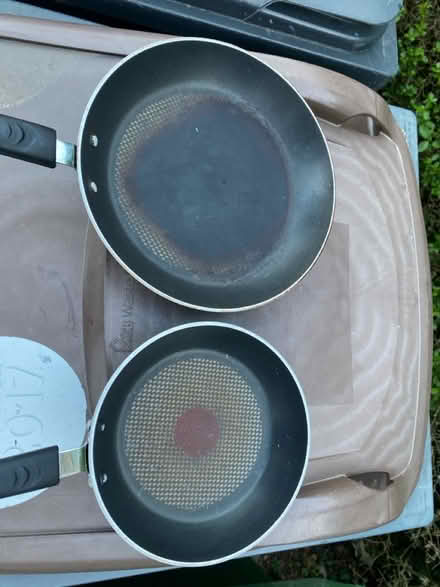 Photo of free 2x used frying pan (Purley CR8) #1