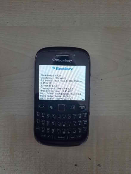 Photo of free Phones and a tablet bundle (Caversham RG4) #2