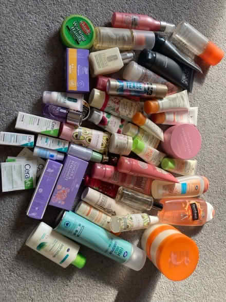 Photo of free Selection of toiletries (Tettenhall WV6) #1