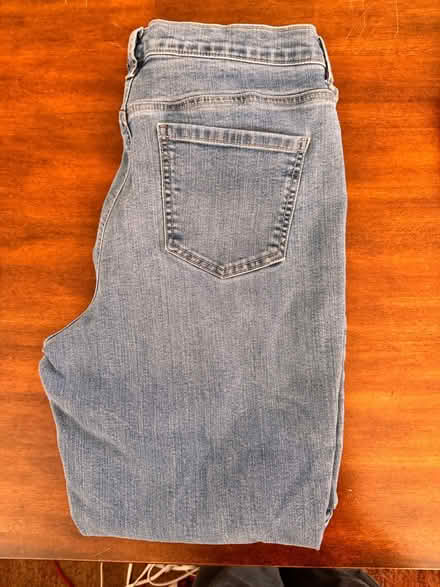 Photo of free Women’s Gloria Vanderbilt jeans (Crofton) #1