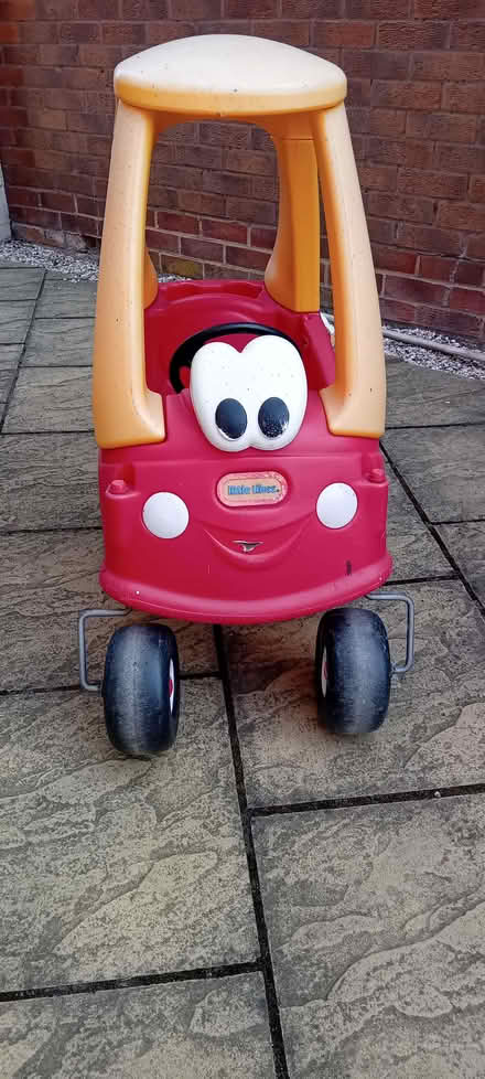 Photo of free Little Tykes car (Woosehill RG41) #3