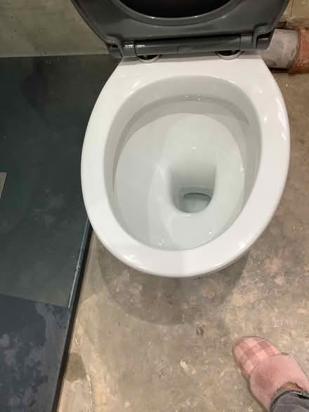 Photo of free Toilet & cistern (Abington) #2