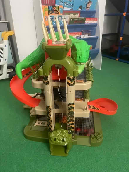 Photo of free Dinosaurs garage (Bilborough NG8) #1