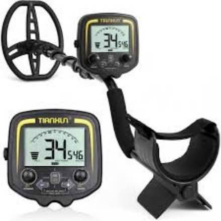 Photo of Metal detector (B32) #1