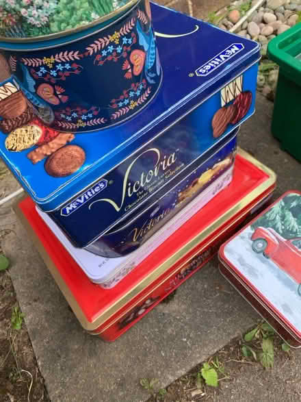 Photo of free Collection of tins and tubs (AL2 / SG6) #1