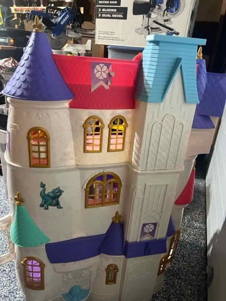 Photo of free Disney castle (Herndon) #2