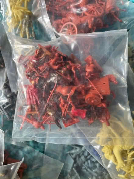 Photo of free Various Airfix toy soldiers (Hook KT9) #3