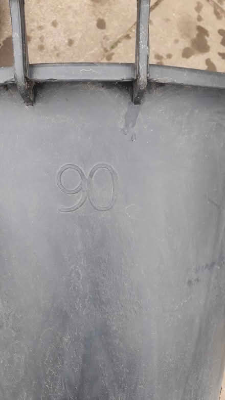 Photo of free 90 l Shrub tub (Brinnington SK5) #1