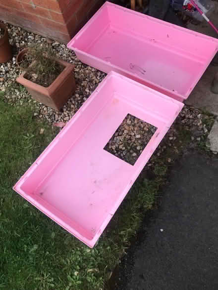 Photo of free Guinea pig plastic hutch (PR6) #2