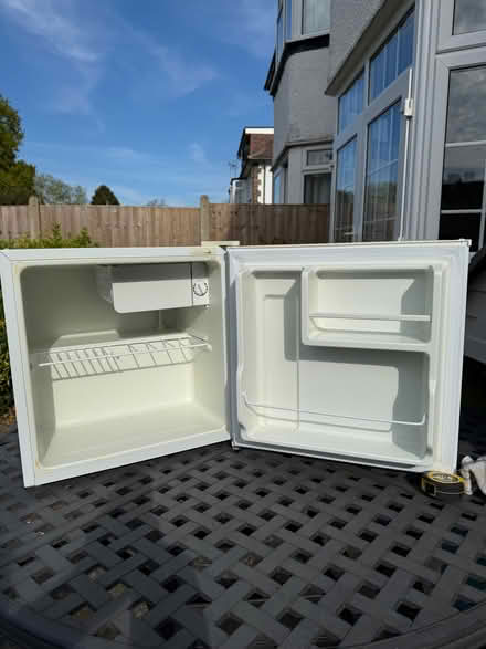 Photo of free Russell Hobbs Table Top Fridge (Spring Park CR0) #2