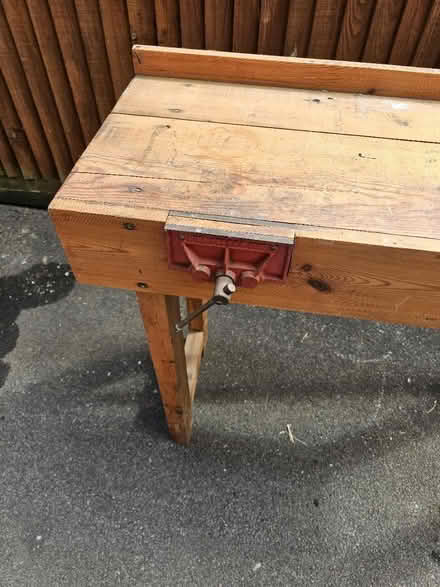 Photo of free Wooden work bench with vice (TW17 Shepperton) #2