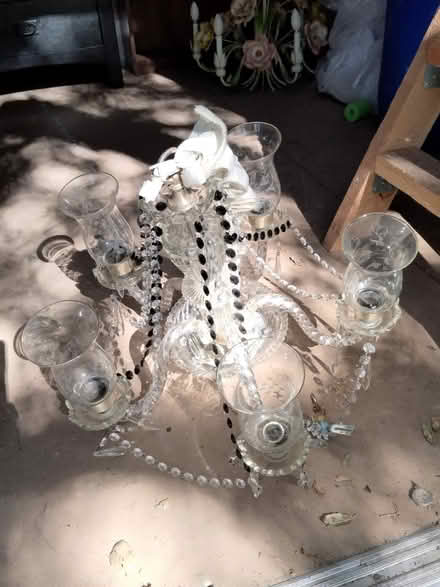 Photo of free 2 chandeliers (San Marcos) #1