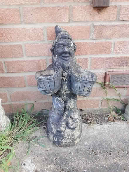 Photo of free Garden statue/planter (Panshanger AL7) #1