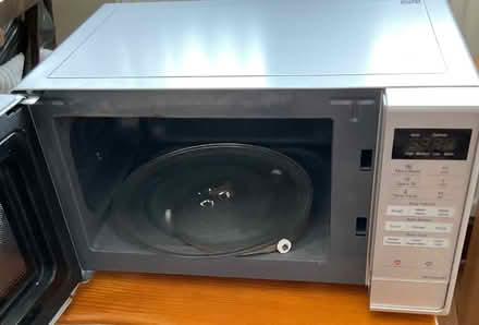 Photo of free Microwave (Stone Cross BN23) #2