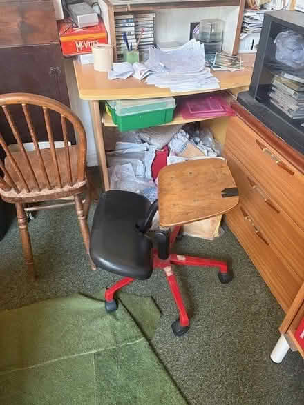 Photo of free Balans vital kneeling chair (Porlock TA24) #2