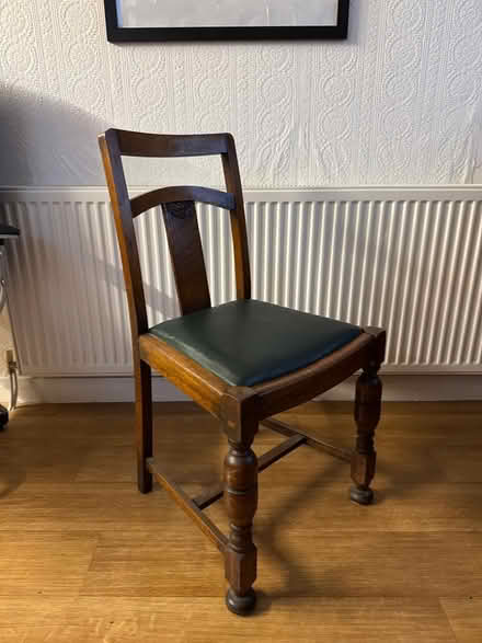Photo of free 4x chairs (Par) #2