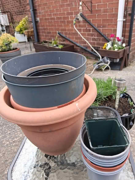 Photo of free 16 plant pots (Stockport SK7) #1