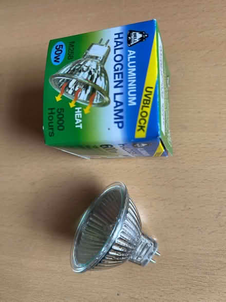 Photo of free M258 12V 50W halogen lamps (The Folders Lane Estate RH15) #1