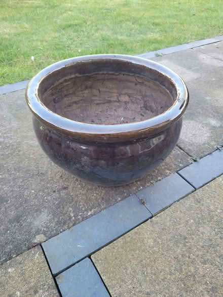 Photo of free Plant pot 4 (Warden Hill GL51) #1